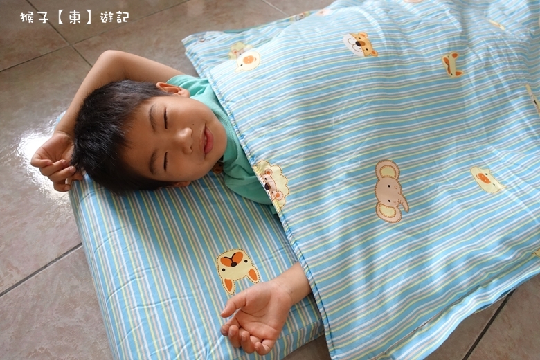 兩用被,天然乳膠床墊,天然乳膠枕,學校睡袋 @猴子【東】遊記