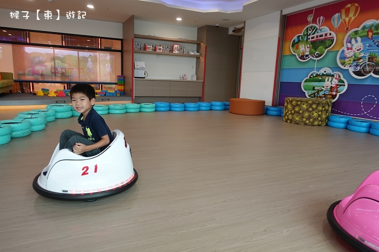 延伸閱讀：[宜蘭] 悅川酒店 綠野仙蹤親子館 & 早餐篇 兒童遊戲室還有競速賽車
