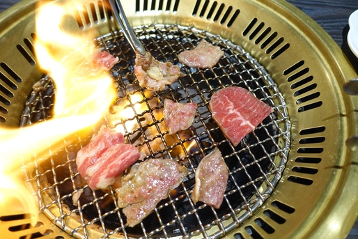 延伸閱讀：[彰化] 九犇日式燒肉 聚餐餐廳推薦 多種燒肉套餐可選 哈根達斯 午間套餐超划算